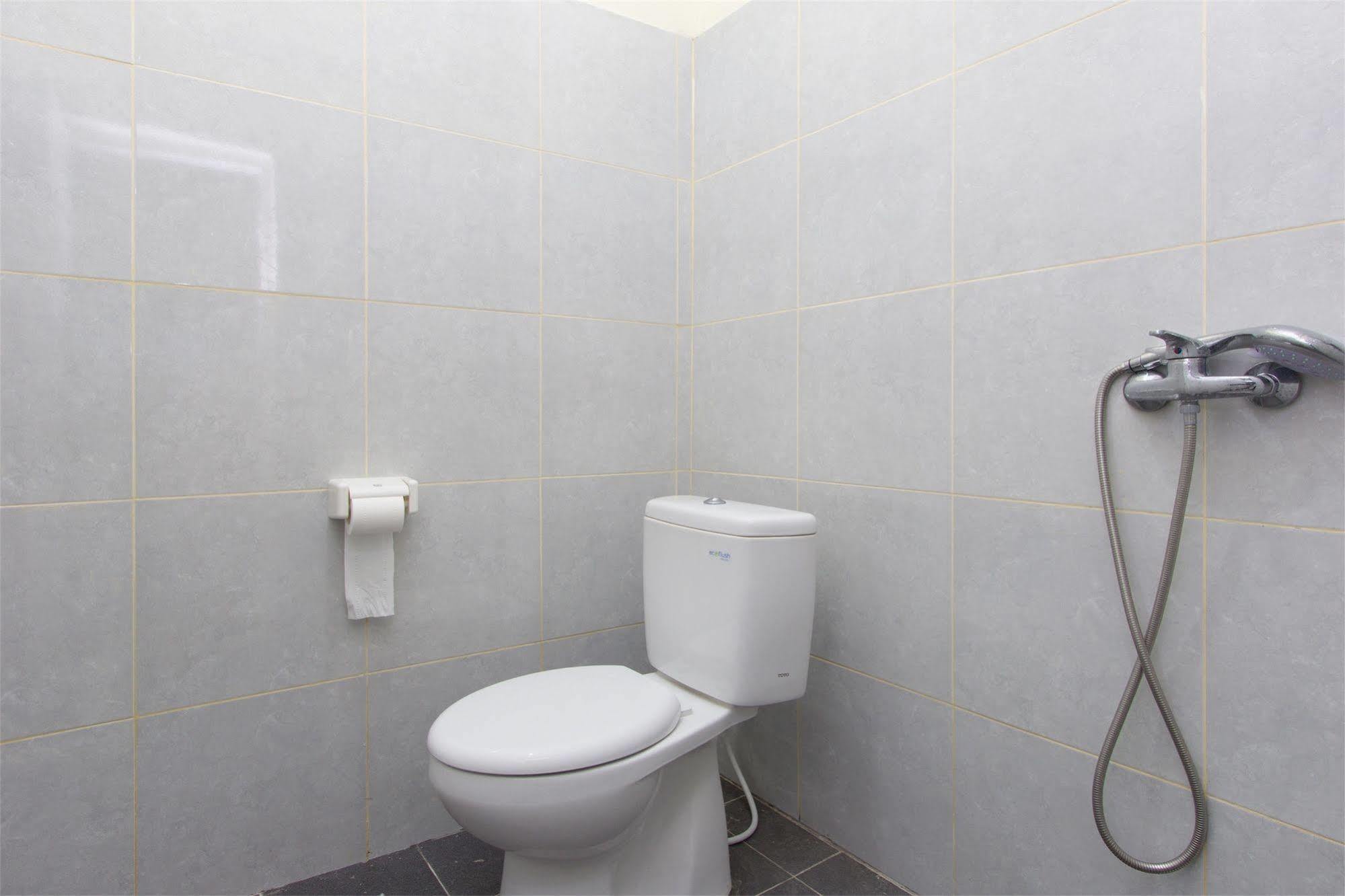 Reddoorz @ Sehati Raya Kuta Legian Zewnętrze zdjęcie